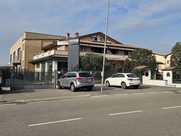 casa indipendente in vendita a Valbrembo in zona Cornelle