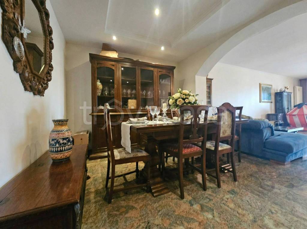casa indipendente in vendita a Valbrembo in zona Scano al Brembo