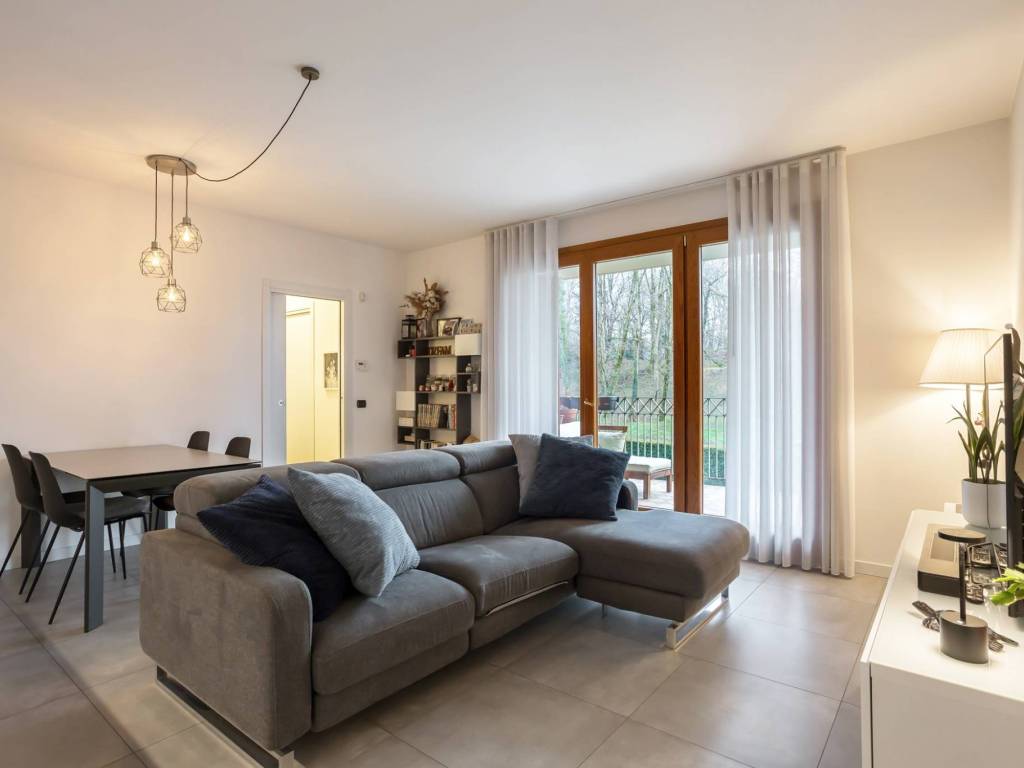 appartamento in vendita a Valbrembo in zona Scano al Brembo