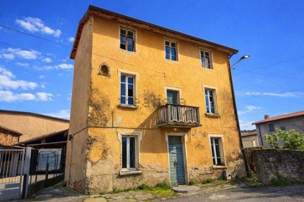 casale in vendita a Valbrembo in zona Scano al Brembo