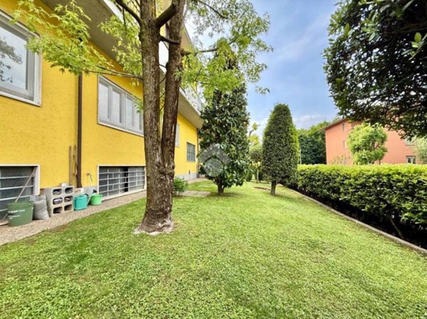 appartamento in vendita a Valbrembo in zona Scano al Brembo