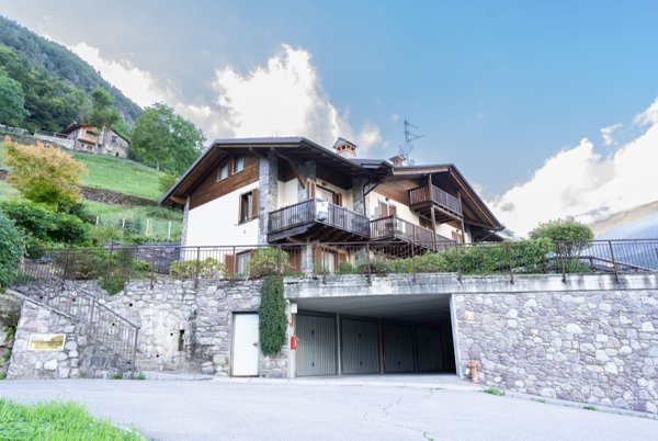 casa indipendente in vendita a Valgoglio