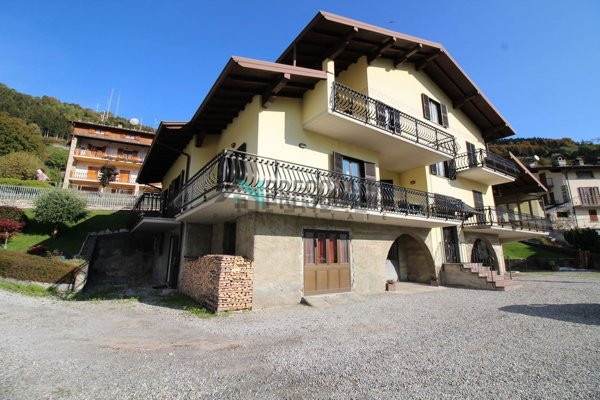 locale commerciale in vendita a Valgoglio in zona Novazza