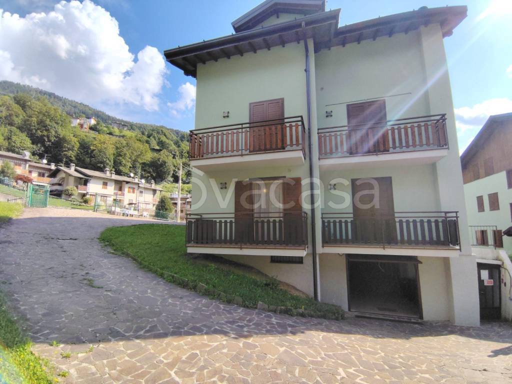 appartamento in vendita a Valgoglio