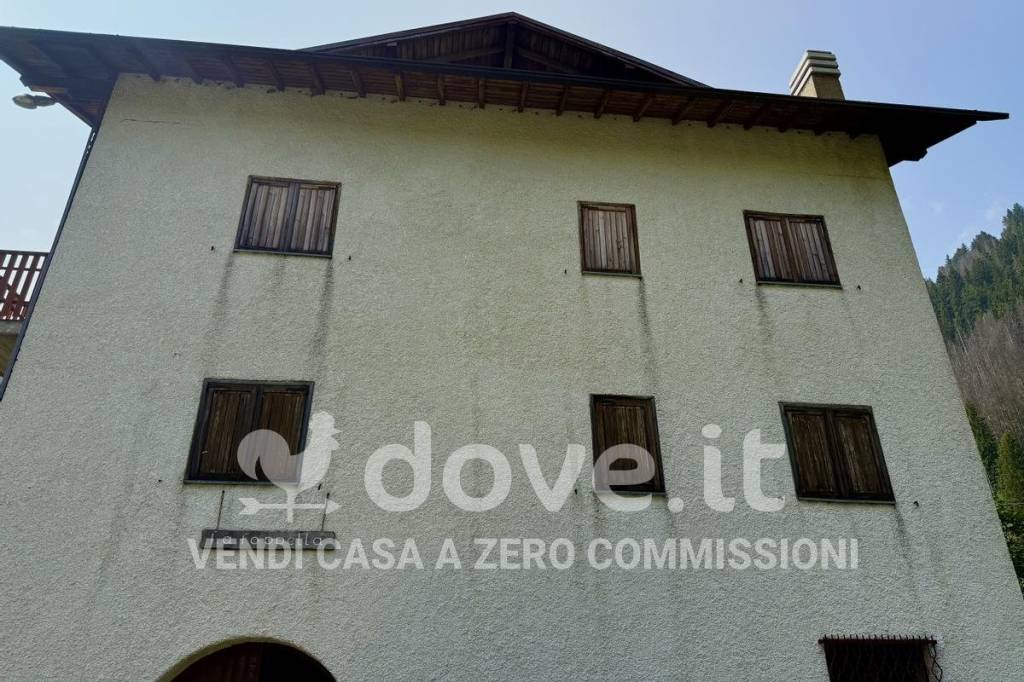 appartamento in vendita a Valleve in zona Cambrembo
