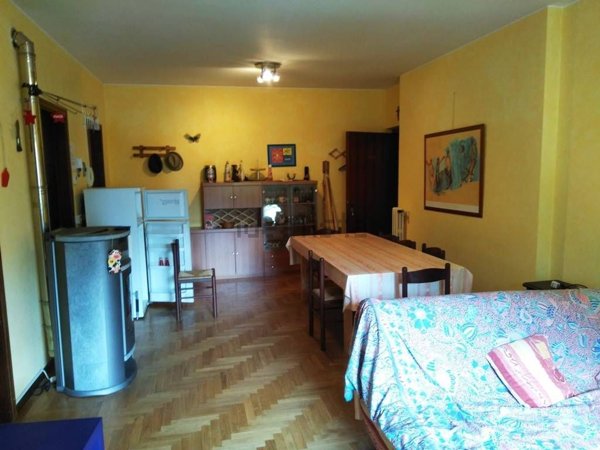 appartamento in vendita a Valleve in zona Cambrembo