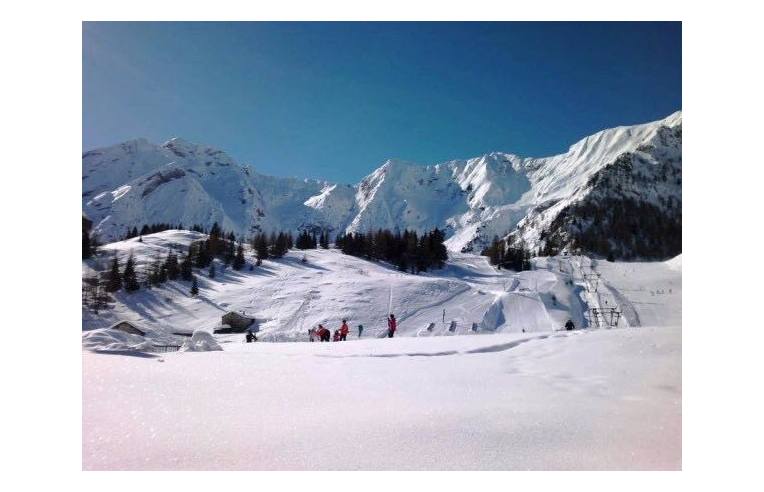 appartamento in vendita a Valleve in zona Cambrembo