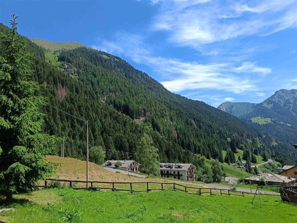 appartamento in vendita a Valleve