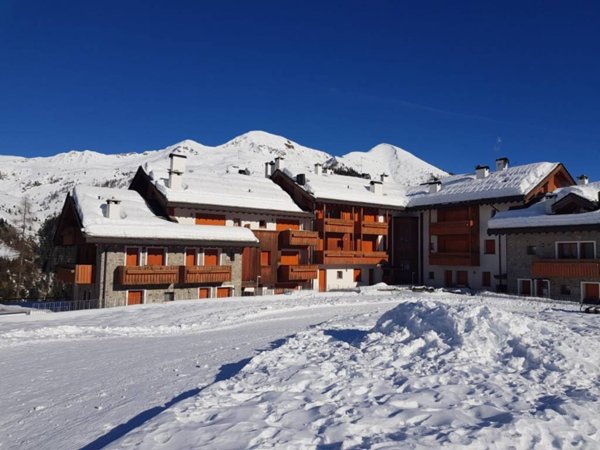 appartamento in vendita a Valleve