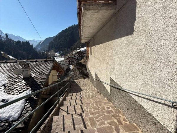 appartamento in vendita a Valleve