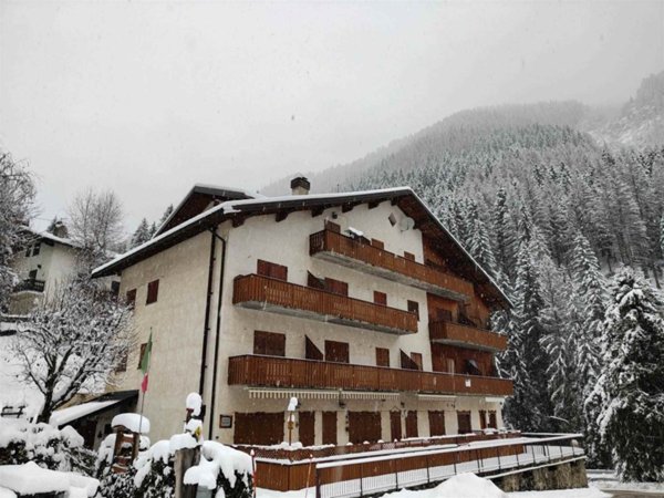 appartamento in vendita a Valleve in zona Cambrembo