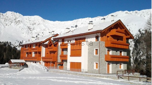 appartamento in vendita a Valleve