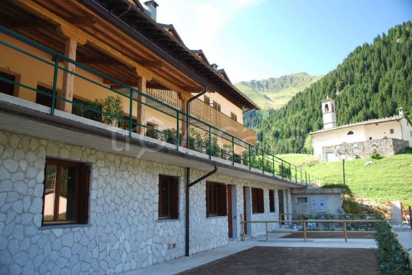 appartamento in vendita a Valleve in zona Cambrembo