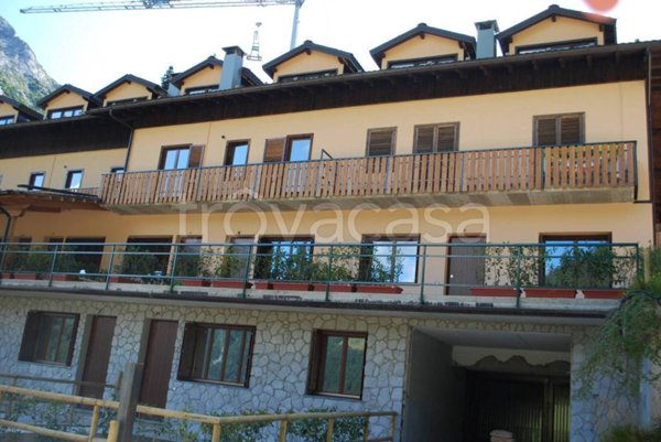 appartamento in vendita a Valleve in zona Cambrembo