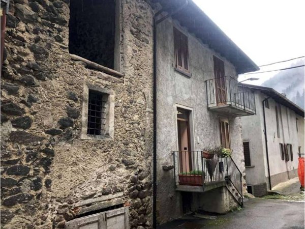 casa indipendente in vendita a Valnegra