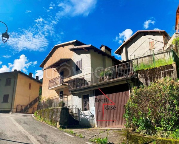 casa indipendente in vendita a Valtorta in zona Rava