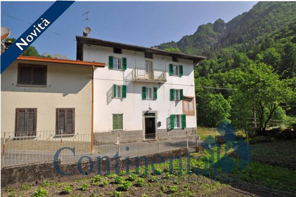 casa indipendente in vendita a Valtorta