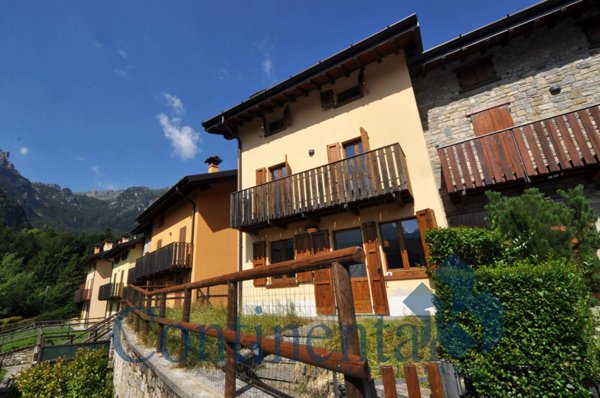 casa indipendente in vendita a Valtorta