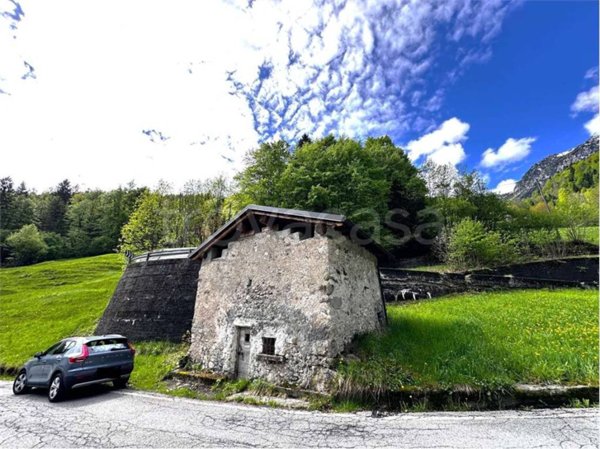 appartamento in vendita a Valtorta in zona Rava