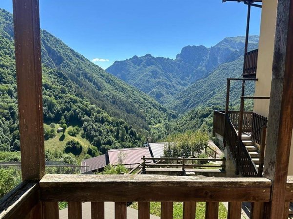 appartamento in vendita a Valtorta in zona Rava