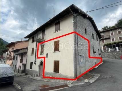 appartamento in vendita a Vedeseta in zona Lavina