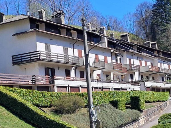appartamento in vendita a Vedeseta in zona Lavina
