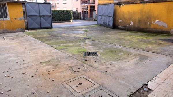 locale di sgombero in vendita a Verdellino