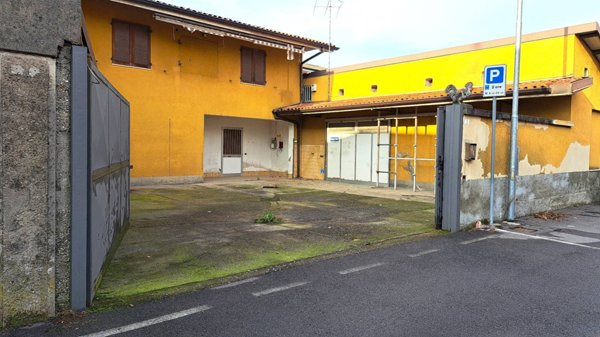 locale di sgombero in vendita a Verdellino