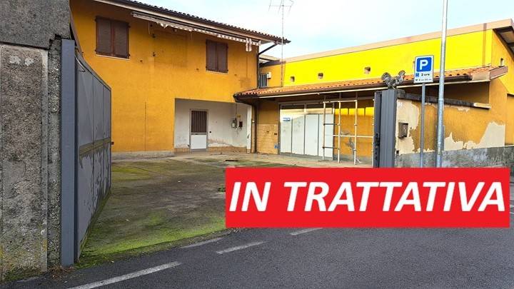 locale commerciale in vendita a Verdellino