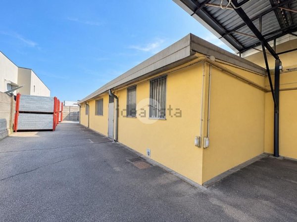 capannone in vendita a Verdellino