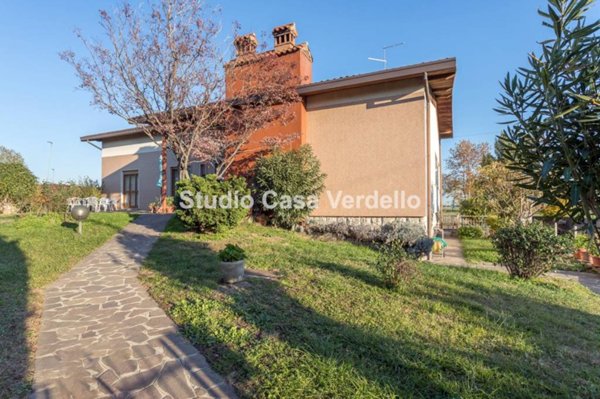 casa indipendente in vendita a Verdello