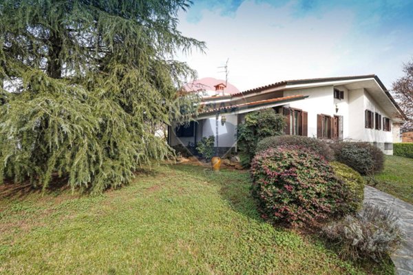 casa indipendente in vendita a Verdello