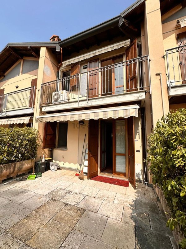 casa indipendente in vendita a Verdello