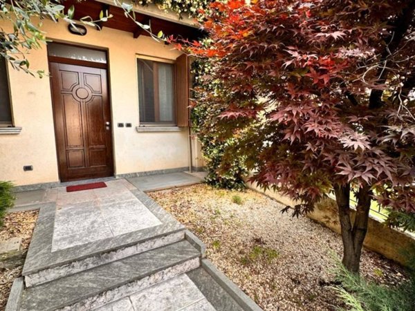 casa indipendente in vendita a Verdello