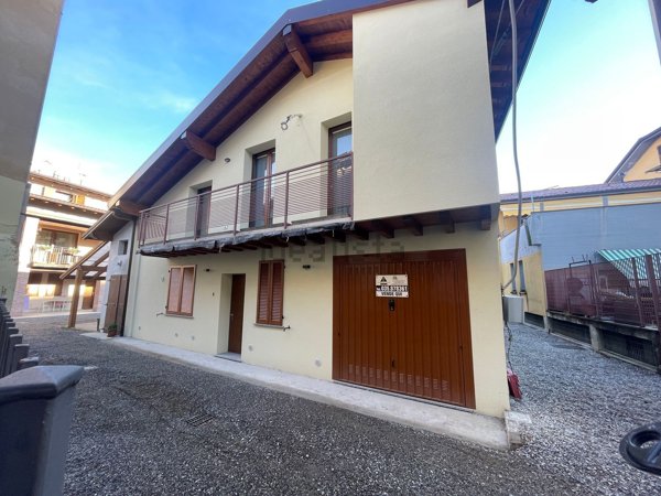 casa indipendente in vendita a Verdello