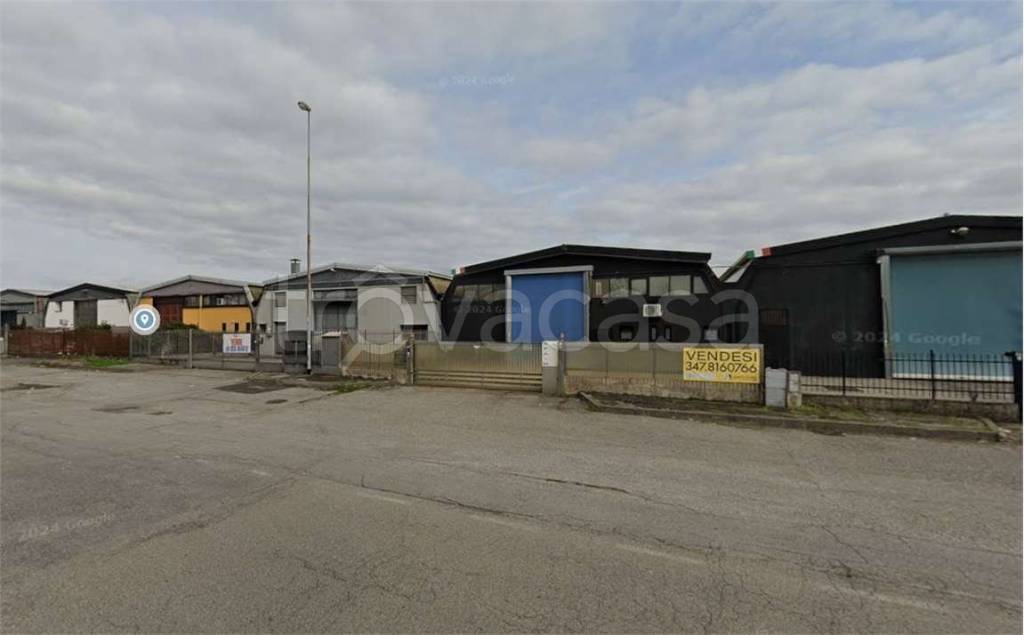 locale commerciale in vendita a Verdello