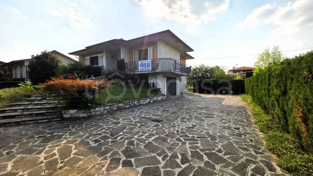 casa indipendente in vendita a Verdello