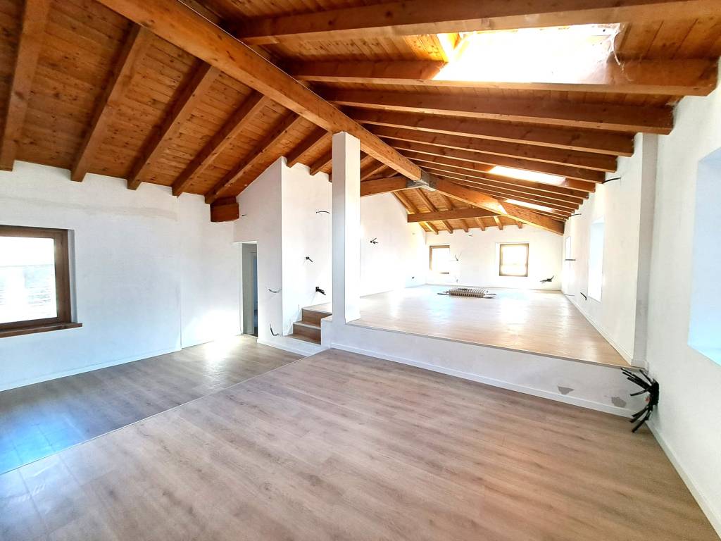 casa indipendente in vendita a Vertova