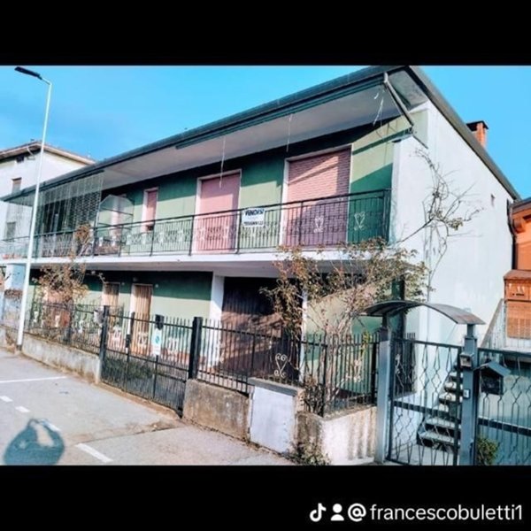 casa indipendente in vendita a Vertova