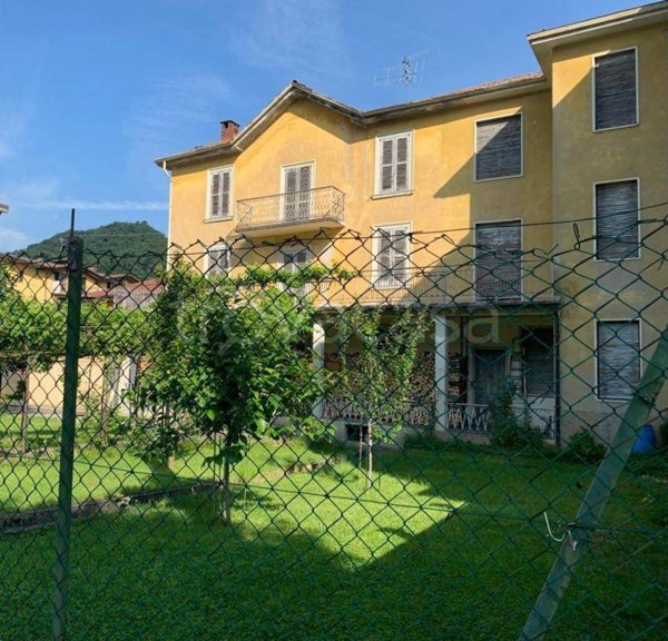 casa indipendente in vendita a Vertova