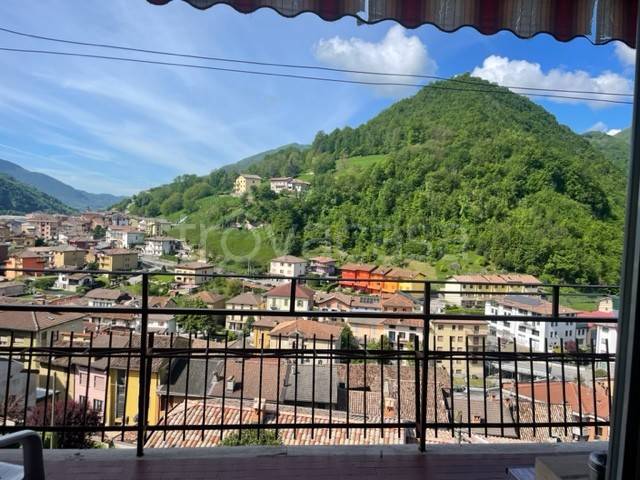 appartamento in vendita a Vertova