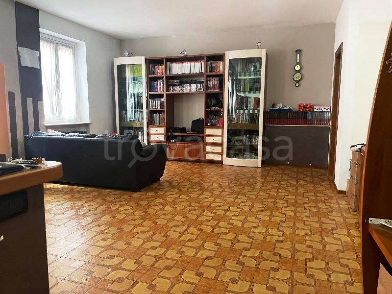 appartamento in vendita a Vertova
