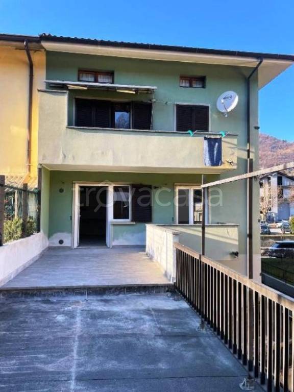 appartamento in vendita a Vertova