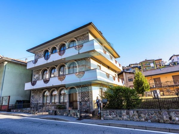 casa indipendente in vendita a Vertova