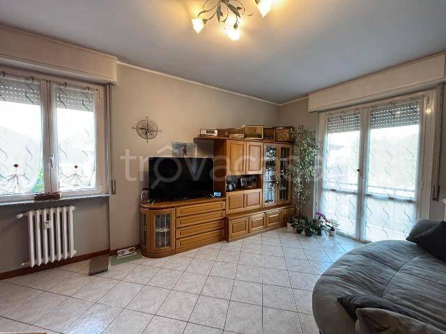 appartamento in vendita a Vertova