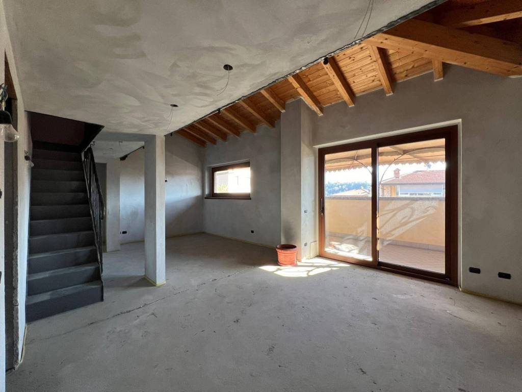 casa indipendente in vendita a Vertova