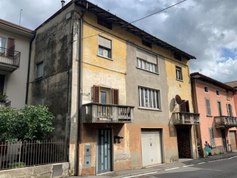 appartamento in vendita a Vertova