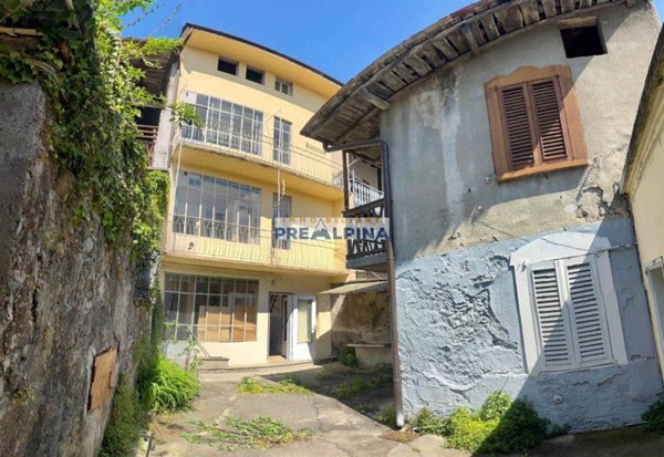 casa indipendente in vendita a Vertova