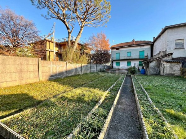casa indipendente in vendita a Vertova