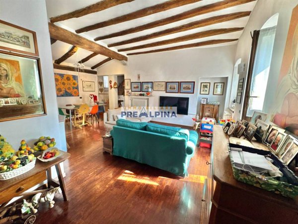casa indipendente in vendita a Vertova